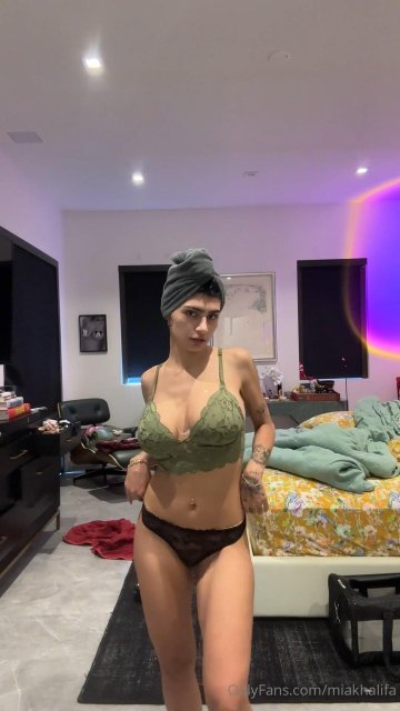 Mia Khalifa Nude Dressing OnlyFans Video Leaked - #38