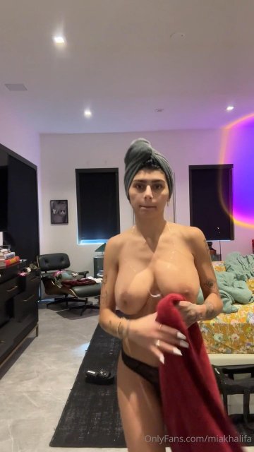 Mia Khalifa Nude Dressing OnlyFans Video Leaked - #9