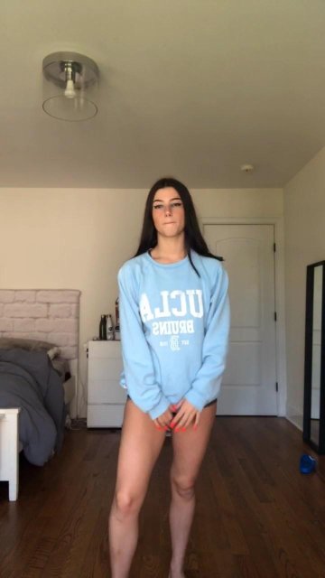 Charli D’Amelio Biking Shorts Camel Toe Video Leaked
