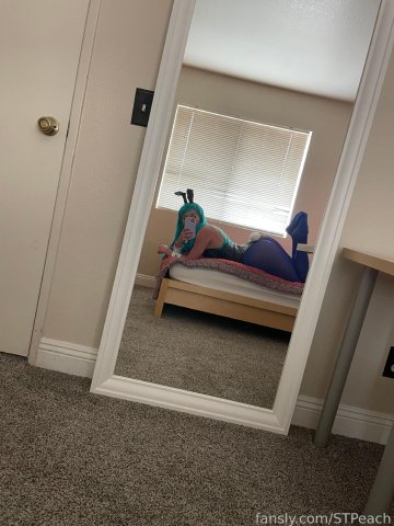 STPeach Slutty Bunny Cosplay Fansly Set Leaked