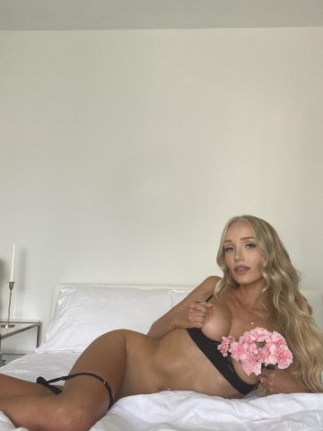 GwenGwiz Nude Onlyfans Pictures Leaked - #32