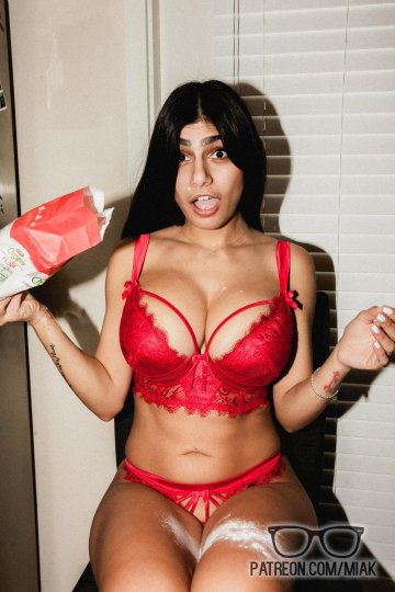 Mia Khalifa Lingerie Cooking Patreon Set Leaked - #8
