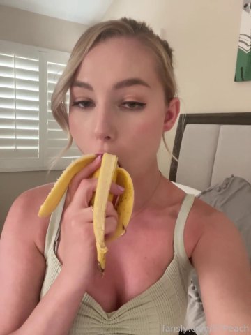 STPeach Banana Deepthroat Fansly Video Leaked