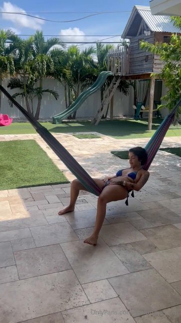 Malu Trevejo Bikini BTS Photoshoot Onlyfans Video Leaked