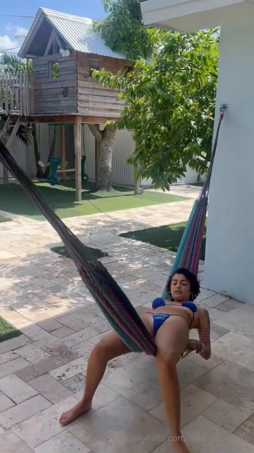 Malu Trevejo Bikini BTS Photoshoot Onlyfans Video Leaked
