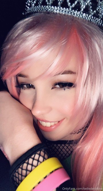 Belle Delphine Pussy Closeup Nude Onlyfans Set Leaked - #29