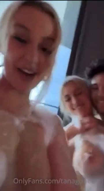 Tana Mongeau Nude Bathtub Threesome OnlyFans Video Leaked - #4