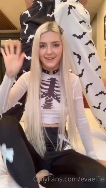 Eva Elfie Blowjob Titty Fuck OnlyFans Video Leaked - #3