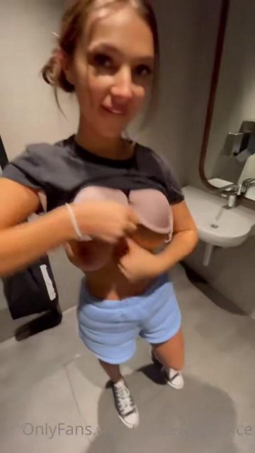 GraceWearsLace POV Airport Bathroom Sex OnlyFans Video Leaked - #17