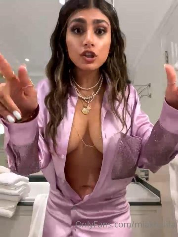 Mia Khalifa Topless High Heel Try-On OnlyFans Video Leaked - #8
