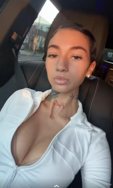 Bhad Bhabie Sexy Cleavage Tight Outfit Onlyfans Set Leaked
