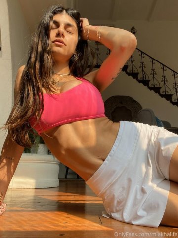 Mia Khalifa Leggings Try-On Haul Onlyfans Set Leaked - #8