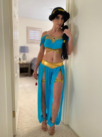 Christina Khalil Jasmin Cosplay Video - #21
