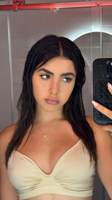 Andrea Botez Sexy Pictures Collection Set Leaked - #24