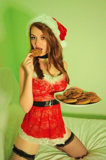 Nora Rivers Nude Xmas Dress Tease OnlyFans Set Leaked - #8