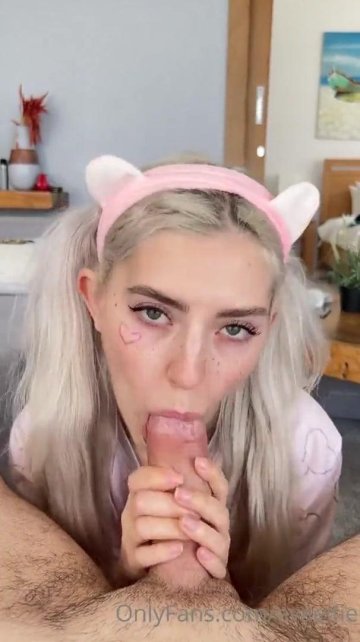 Eva Elfie Nude POV Riding Sex OnlyFans Video Leaked - #5