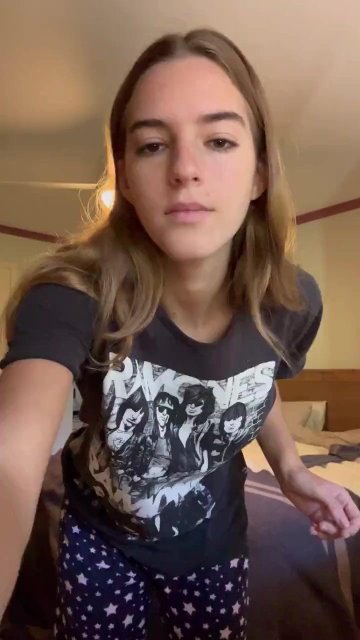Emily Feld Bikini Try-On Nipples Sunroom Video Leaked - #6