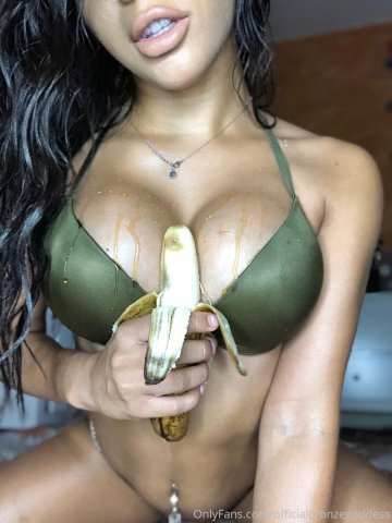 Bronze Goddess Nude Banana Titty Fuck OnlyFans Set Leaked - #3