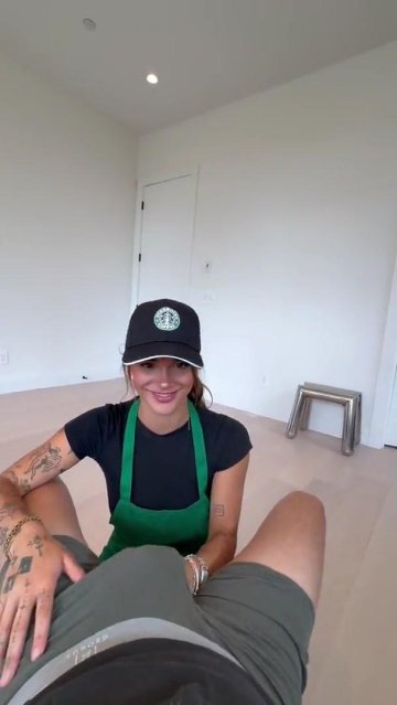 AriKytsya POV Starbucks Cosplay OnlyFans Video Leaked - #2