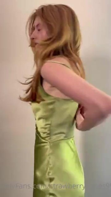 Strawberry Kisses POV Handjob OnlyFans Video Leaked - #15