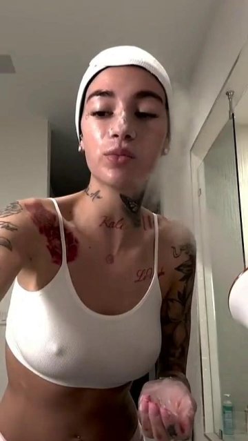 Bhad Bhabie Nipple Pokies Teasing Onlyfans Video Leaked