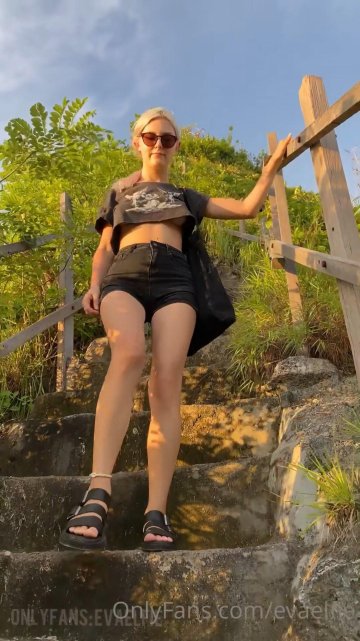 Eva Elfie Nude Outdoor Tits Flash OnlyFans Video Leaked - #9